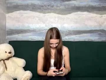farahmantifel — GOAL: show my big gas to the camera [26 tokens remaining] Hey hey guys , welcom to my room, My name is Anna #new #18 #teen #cute #shy