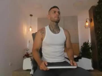 ferxomagno — GOAL: Flex Biceps Today I feel very hot ... I want you to turn off this fire active, ready to make me vibrate!  #lovense  #ass #hairy #gay  #cumshow
