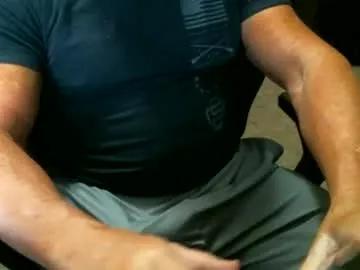 fitguy40 — 50 tks in PM for hot photos