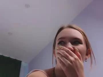 florahadwin — GOAL: Take off my bra [6 tokens remaining] Hiii I'm Brianna and i'm new here   My goal is to reach at least 50 thumbs up  #new #18 #shy #teen #student