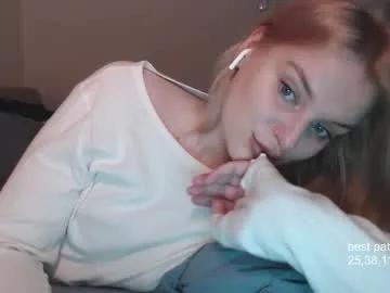 foxfrromearth — MAKE ME SQUIRT  #british #smalltits #lovense #hairy #bush