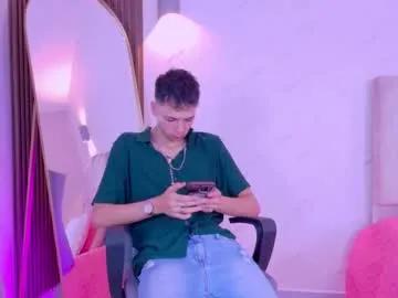 franco_boys — GOAL: Sexy Dance [250 tokens remaining] Welcome to my room! #feet #sexy #twink #anal #new #dance