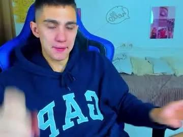 Freechat frank_mooree on Chaturbate