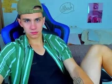 Freechat frank_mooree on Chaturbate