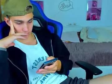 Freechat frank_mooree on Chaturbate