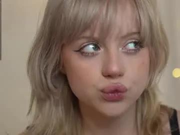 fuckin_cassie — I have a mysterious mood today<3 // GOAL: Hi, cutie [15 tokens left] #18 #new #lovense #skinny #shy