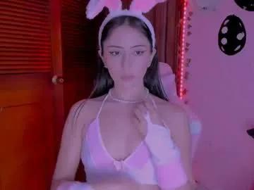 gabyye_capprins — show anal   #fuckmachine #teen #young  #latina #anal [800 tokens remaining]