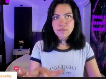 gia_foxy — GOAL: Put that red gia ass [180 tokens remaining] Lots of blowjobs for you today #deepthroat #saliva #anal #Submissive #ahegao