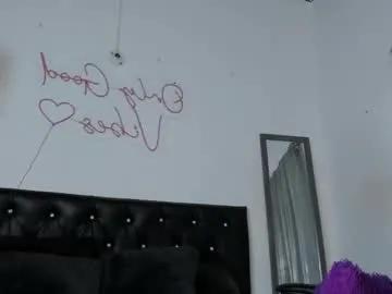 giiny_ — Destroy Pussy and Squirt  #squirt #fuckmachine #hairyarmpits #latina #smoke [324 tokens remaining]