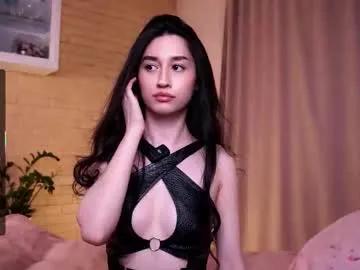 goldygrillz — Goal: tease tongue #new #feet #young #petite #cute [22 tokens remaining]