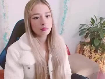 hannah_026 — HI LOVERS!! WELCOME MY ROOM  #shy #latina #smalltits  #skinny  #puffynipples [2000 tokens remaining]