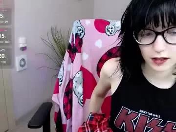 Freechat hazeltompson on Chaturbate