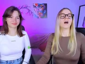 Freechat helli_belli on Chaturbate