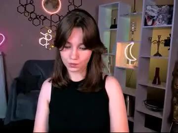 Freechat helli_belli on Chaturbate