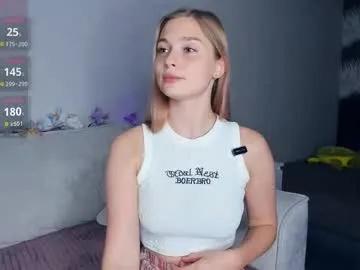 hidden_charm — Hi! Im Elizabeth, NTMU! Goal: Little lift my top <3 ()*:  #new #shy #cute #young #18 [55 tokens remaining]