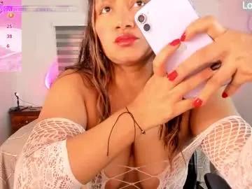 Freechat hollymollyxoxo on Chaturbate