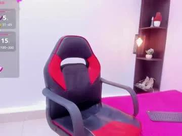 hoollyhendrix — GOAL: dance+naked [53 tokens remaining] welcome guys Come have fun with my little pussy #skinny #smalltits #new #squirt #ebony