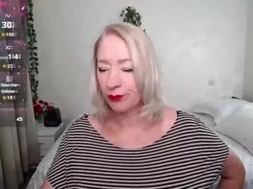 hunters_woman — GOAL: Tour over the body [6 tokens remaining] Welcome to my room! #mature #blonde #bigboobs #milf #bigass