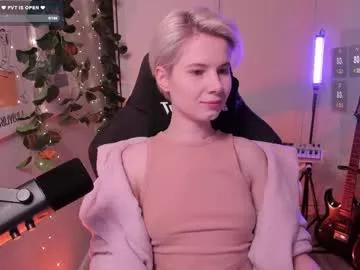 Away imnotmia on Chaturbate