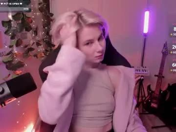 Away imnotmia on Chaturbate