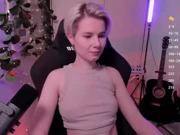 Away imnotmia on Chaturbate