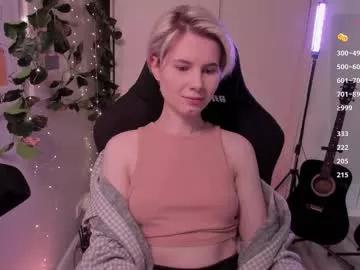 Away imnotmia on Chaturbate