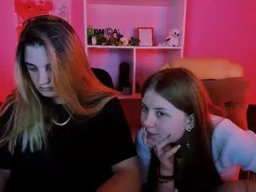 inga_gree — GOAL: show tongue [95 tokens remaining] Welcome to my room! #lesbian #French  #bigass #C2C #bigboobs