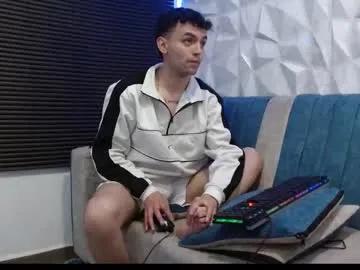 isaac_tan — Freechat on Chaturbate