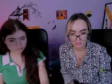 isabel_wave — GOAL: my first goal [0 tokens remaining] Welcome to my room! #feet #18 #shy #teen #new