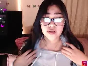 issa_gg —  welcuumee Make me happy today ;) | #asian #anal #smalltits #latina #bigass |
