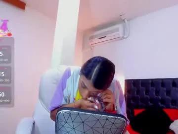 Freechat ivi_lopez on Chaturbate