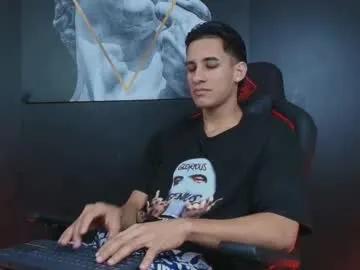 jakemoxley — Latino does not know why the cock expels a white liquid #latino #skinny #sexting  #muscle  [999 tokens remaining]