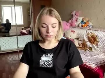 jaynafriess — Goal: make a smile me <3 Hello! I'm Mira and this is my first day here ^^ Let's have some fun :3 I'm #natural #young #teen #shy #new [6 tokens remaining]