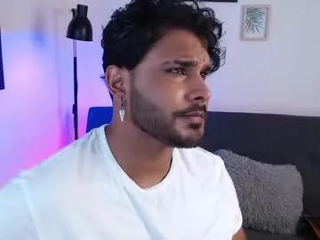 jeanpoll_ — SHOW CHEST [66 tokens left] A true master of pleasure, I know exactly how to seduce and dominate your mind. #master #ebony #bigcock #latino #muscle