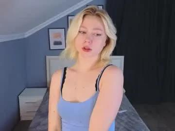 jennie_bond — Hi guys im new here! Goal: Hot play with top #shy #new #smalltits #18 #young [88 tokens remaining]
