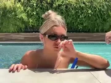 jessicaparkerrr — come hang with me ;) #bigboobs #teen #19 #titties #new #tongue #bigbooty