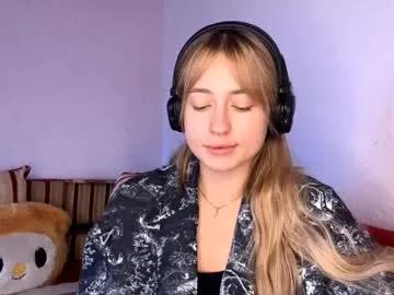 jettafrancis — Hello, im Kodi! I'm #18 and I'm a little #shy :) GOAL:The camera is behind me! WOW! #teen #student #skinny [45 tokens remaining]