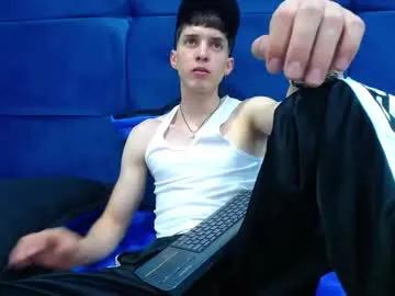 jheampiero — GOAL: Sexy Dance [18 tokens remaining] Welcome to my room! #young #bigcock #feet #new #twink