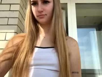 jinnyjaquins — GOAL: make my sweet top shorter [76 tokens remaining] Hi everyone my name is Jinny I'm new here but I really like to play  #lovense #shy #18 #teen #new