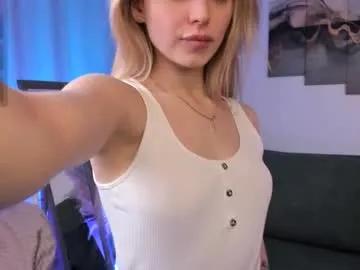 joyce_shinne — breast massage with cream  #18 #blonde #shy #pvt #bigass [4 tokens remaining]
