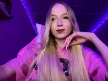 julissariecke — Goal: cute face  | hi, i'm new here, let's have fun together  #new #shy #18 #skinny #teen [11 tokens remaining]