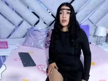 kailyruiz — Remove blouse [40 tokens left] #ebony #bigboobs #18 #squirt #new
