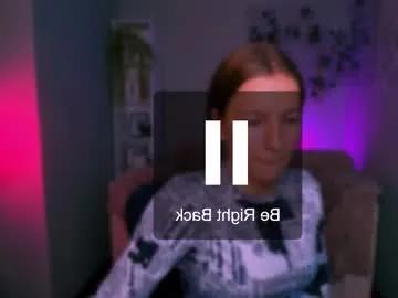 katty_kitty1 — GOAL: dance [555 tokens remaining] Welcome to my room! #18 #new #shy #showfeet #lovense