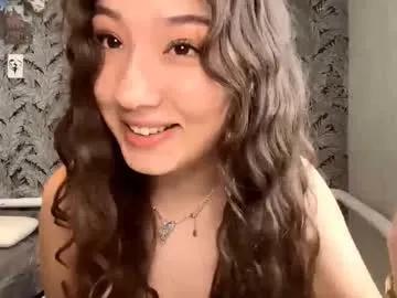 kelikurtulus — Goal:   Tease with my shirt/top  i'm #new here <i'm #young #18 #asian and very very #shy [20 tokens remaining]