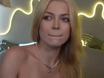 kelly_peachpiee — GOAL: Sexy Dance [256 tokens remaining] Welcome to my room! #feet #blonde #redhead #lovense #new