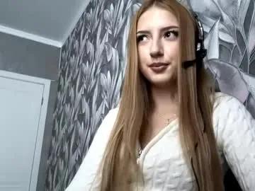 kendastuckmeyer — GOAL show my lips close cam  #18 #shy #new #cute #bigboobs [25 tokens remaining]