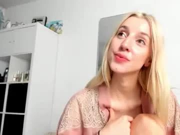 kenziedawton — Kenziedawton's room #natural #bigtits #youngbeauty #squirt #lovense