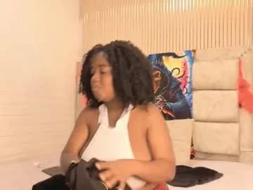Freechat kiarazafira on Chaturbate