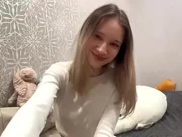 kieshabranner — Goal: eye contact with u:) / I'm Kimi , literally my first stream, hehe #new #shy #cute #petite #natural [1 tokens remaining]