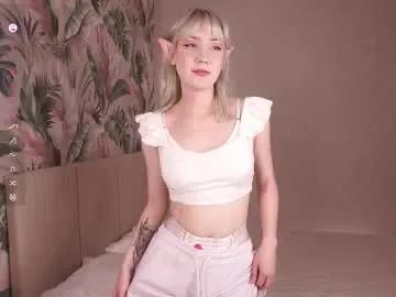 kimberlieweckman — Goa: Show my tongue^^ / my fav patterns is 77/111/333 Hello! My name is Mary im #18 yo #lovense #shy #new #bigboobs [10 tokens remaining]